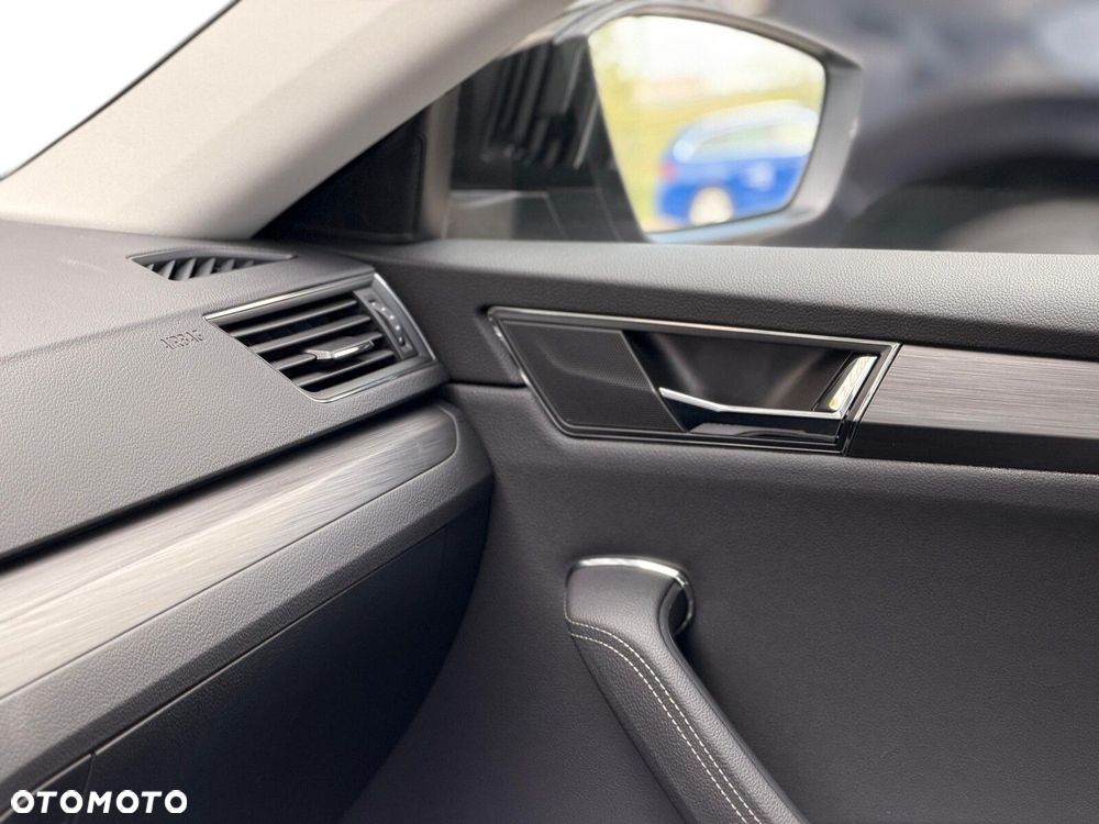 Skoda Superb 1.4 TSI Plug-In Hybrid Style DSG - 13