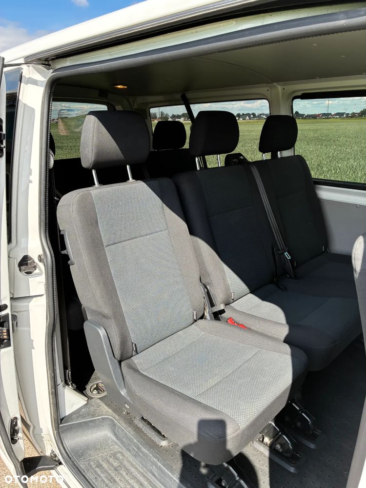 Volkswagen Transporter L2H1 - 12
