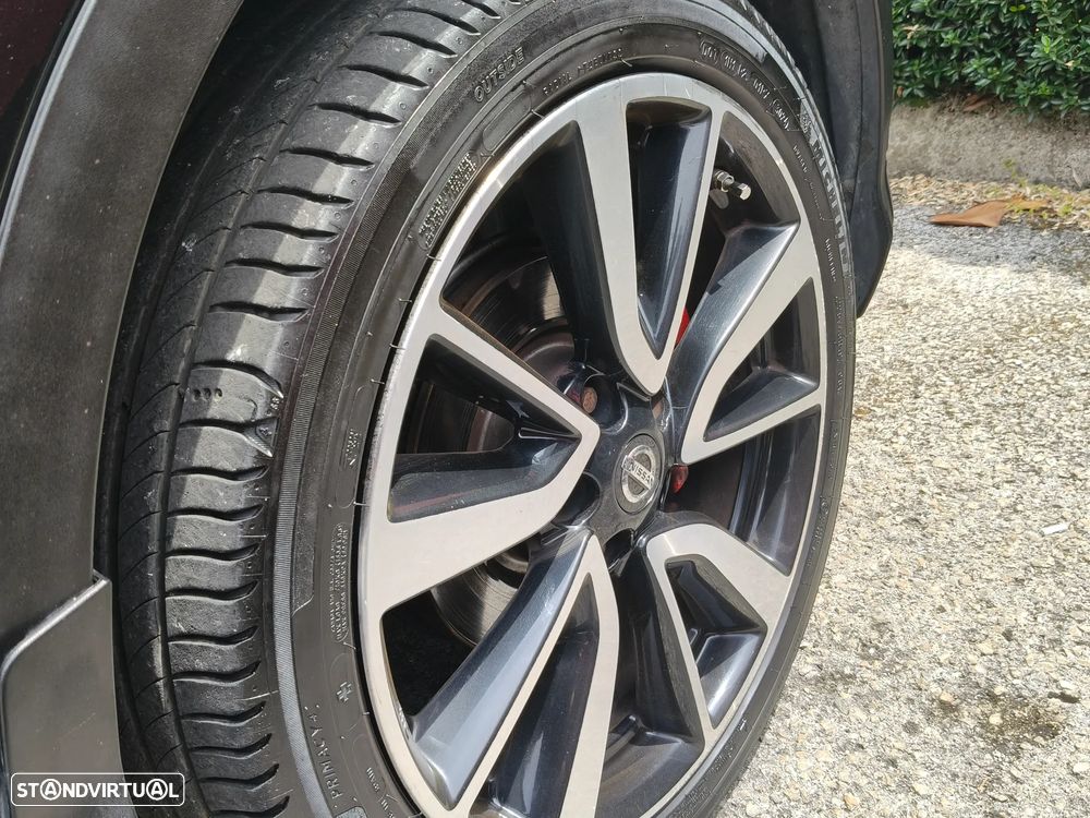 Nissan Qashqai 1.6 dCi TEKNA+ - 11
