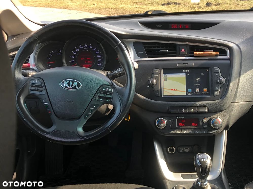 Kia Ceed 1.6 CRDi L - 14