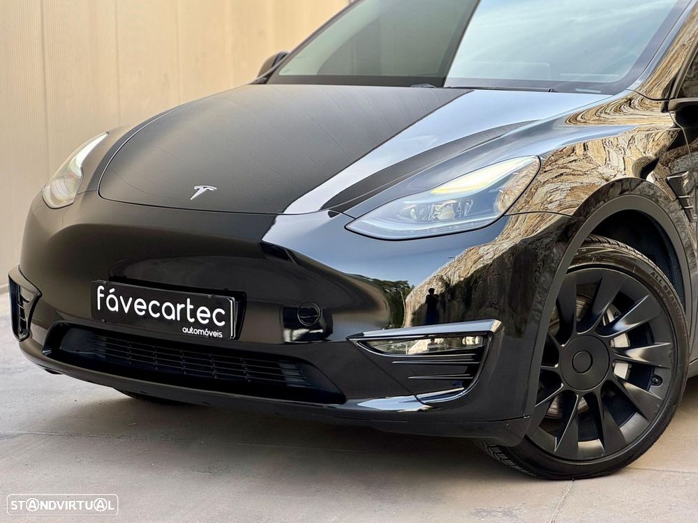 Tesla Model Y Long Range Dual Motor AWD - 27
