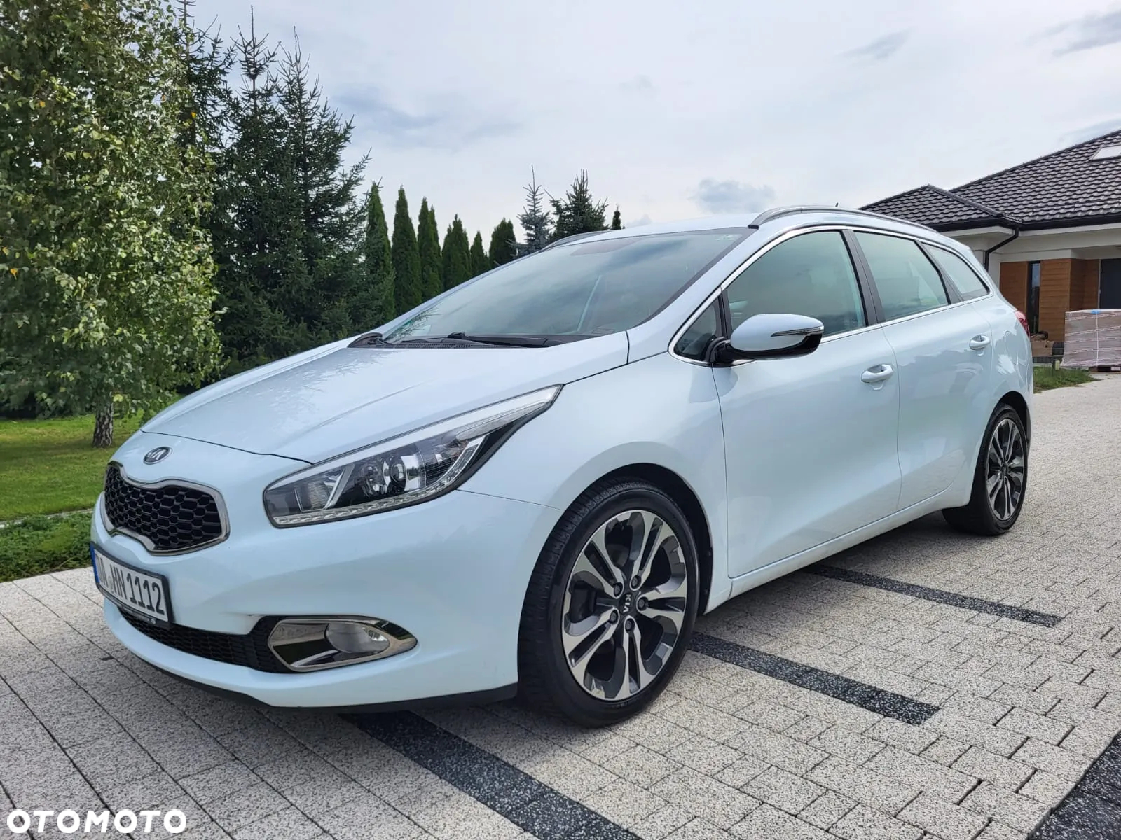 Kia Ceed 1.6 GDI DCT SW Platinum Edition - 2