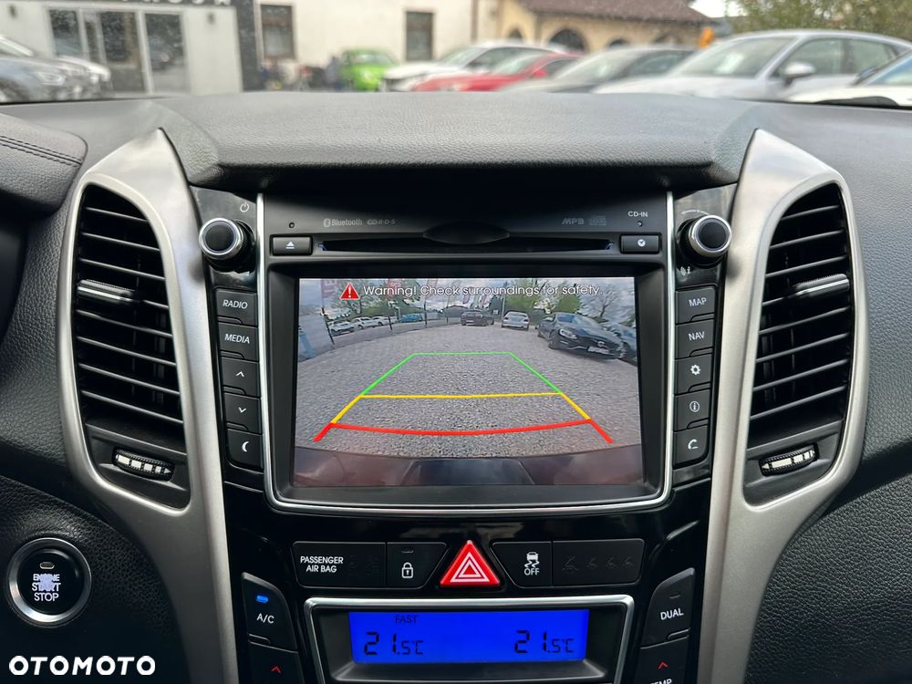 Hyundai i30 1.6 GDI Premium - 28