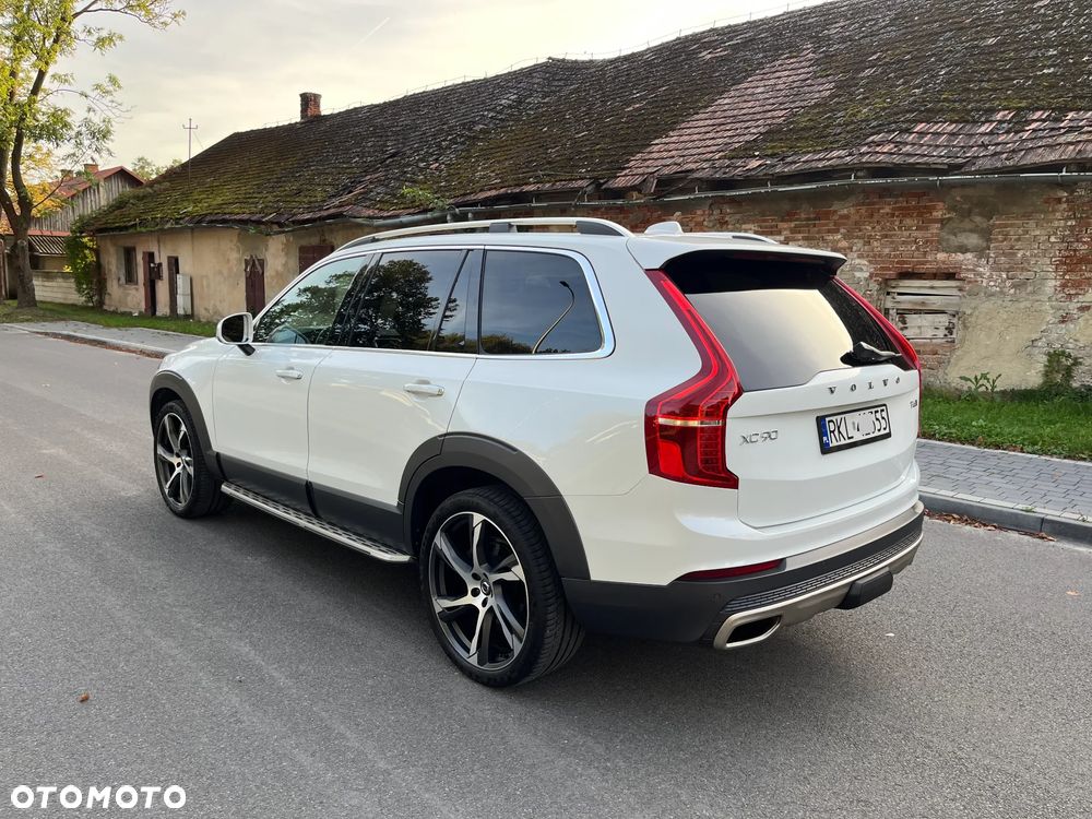 Volvo XC 90 - 5