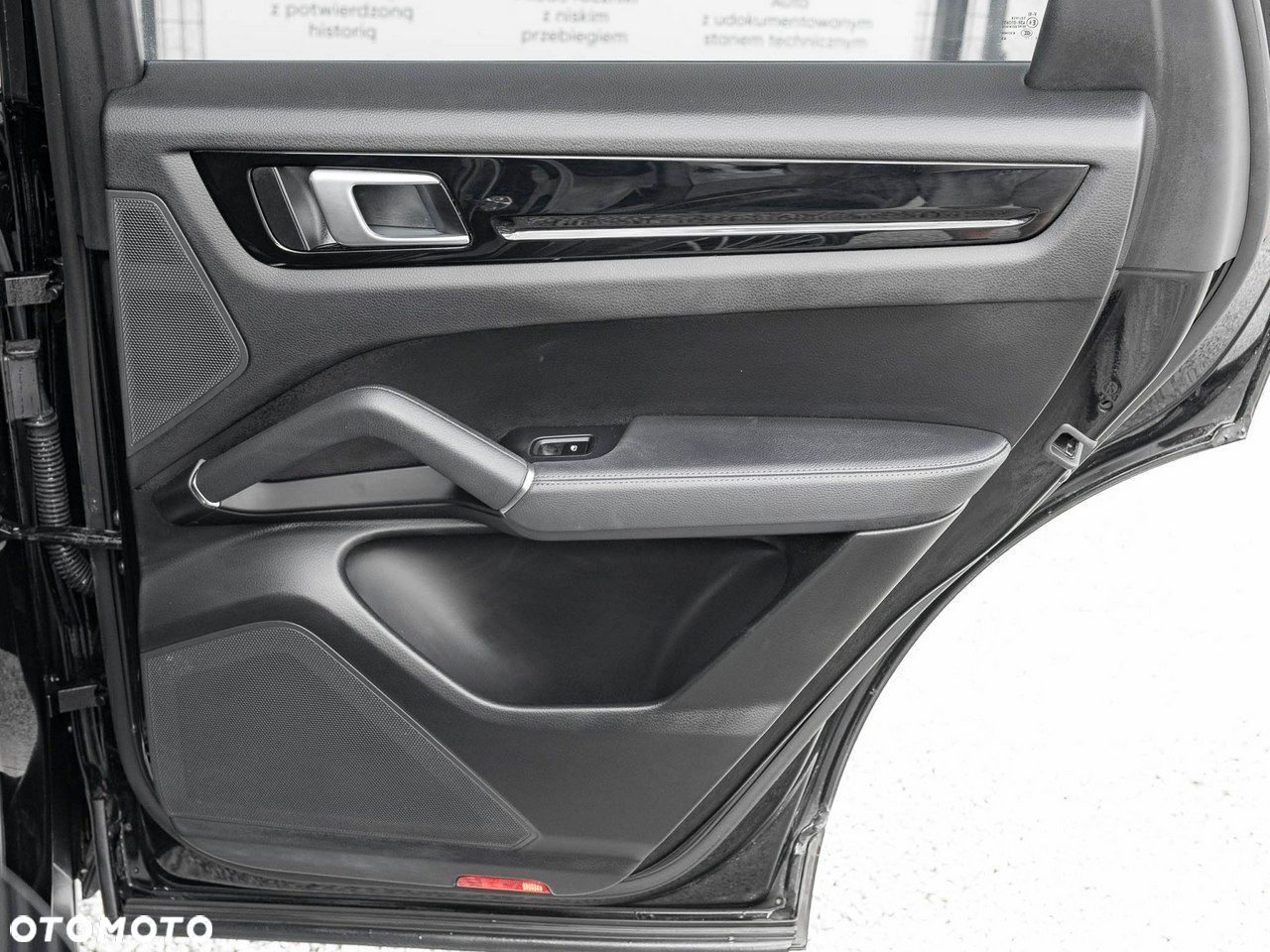 Porsche Cayenne - 29