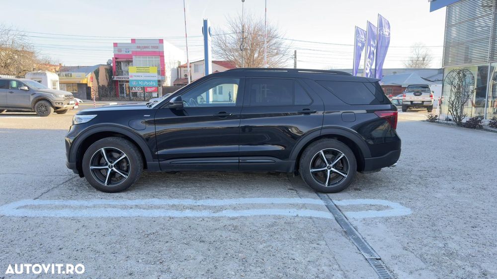 Ford Explorer 3.0 PHEV ST-Line - 5