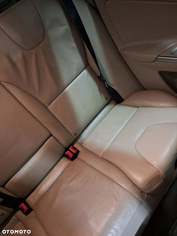 Volvo XC 60 3.2 AWD Momentum - 17