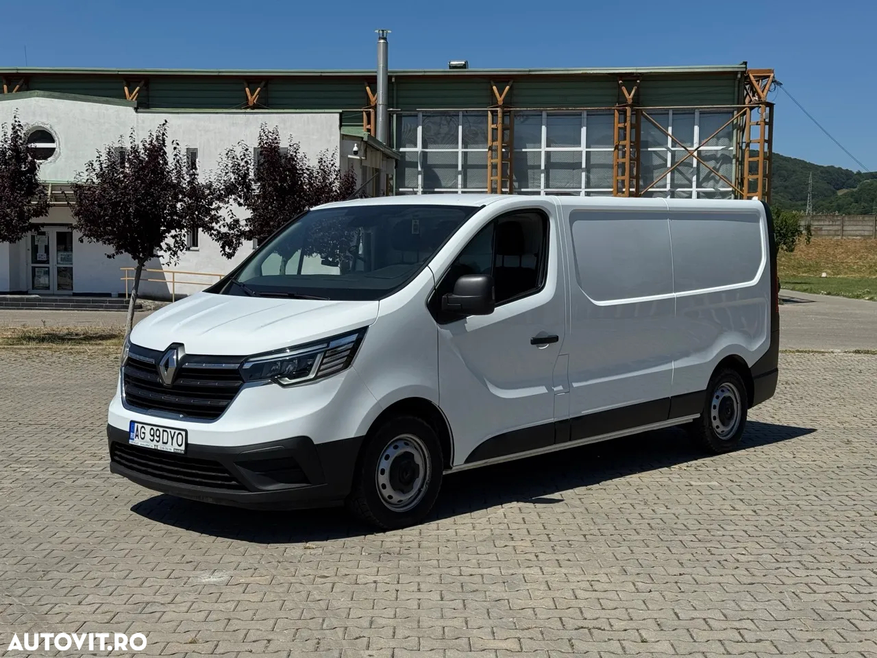 Renault Trafic - 2