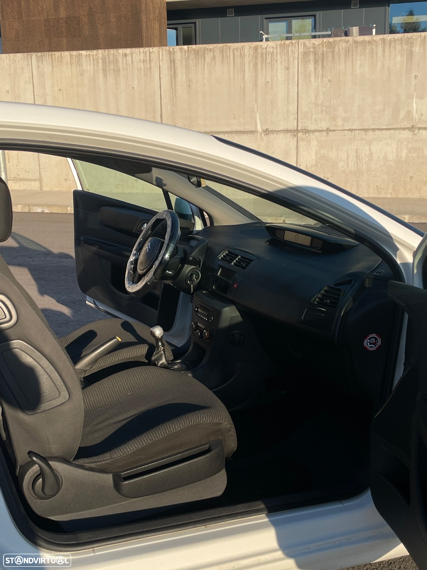Citroën C4 Coupe 1.6 HDi FAP VTS - 8