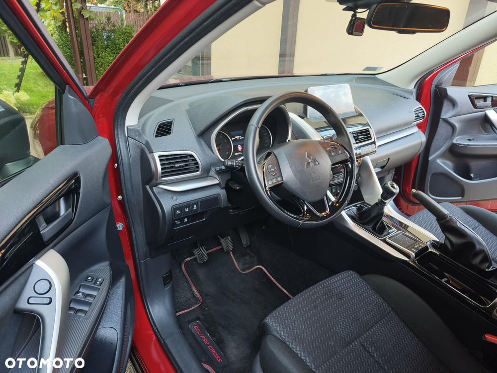 Mitsubishi Eclipse Cross 1.5 T GPF Invite Plus - 8