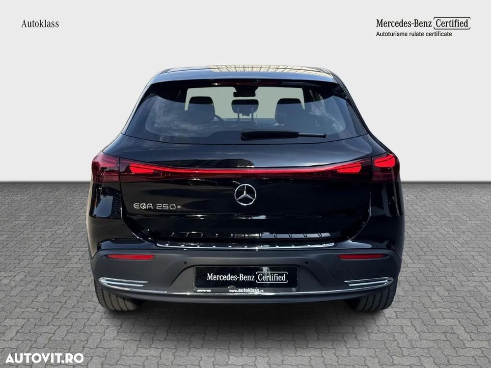 Mercedes-Benz EQA 250+ - 6