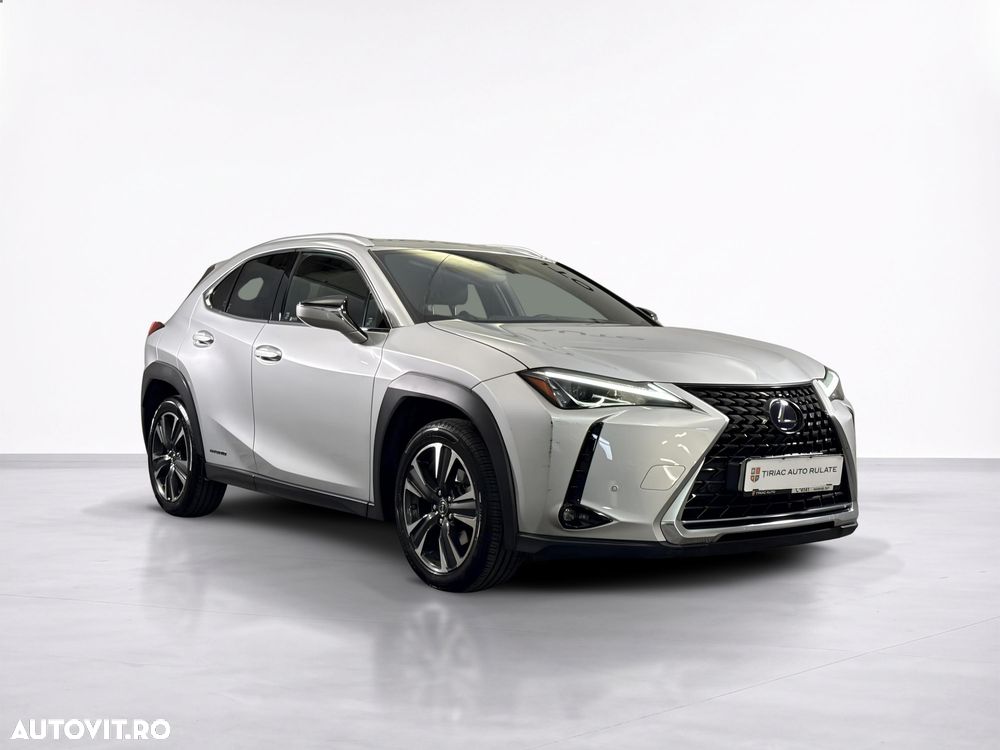 Lexus UX 250h - 8