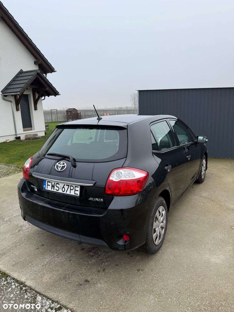Toyota Auris 1.4 D-4D 2010 - 5