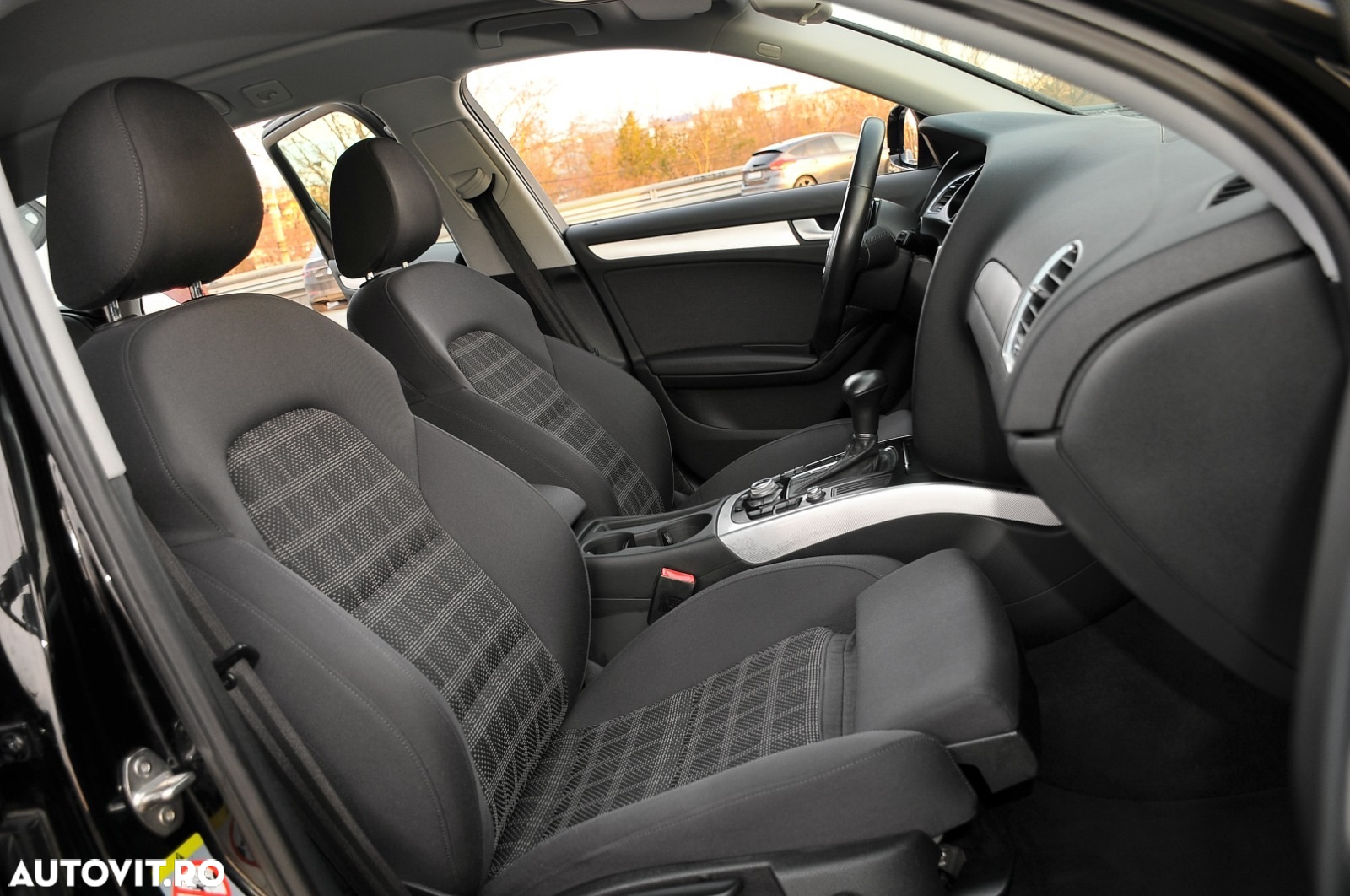 Audi A4 Avant 2.0 TDI DPF multitronic Ambiente - 17