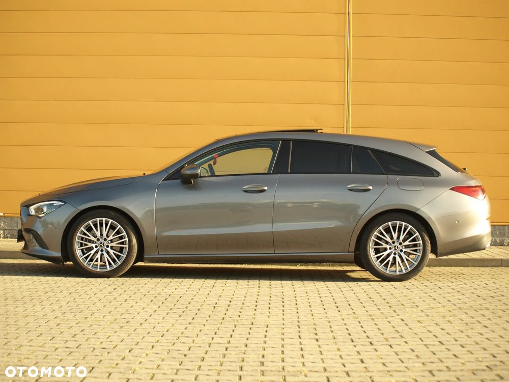 Mercedes-Benz CLA 220 d 8G-DCT - 4