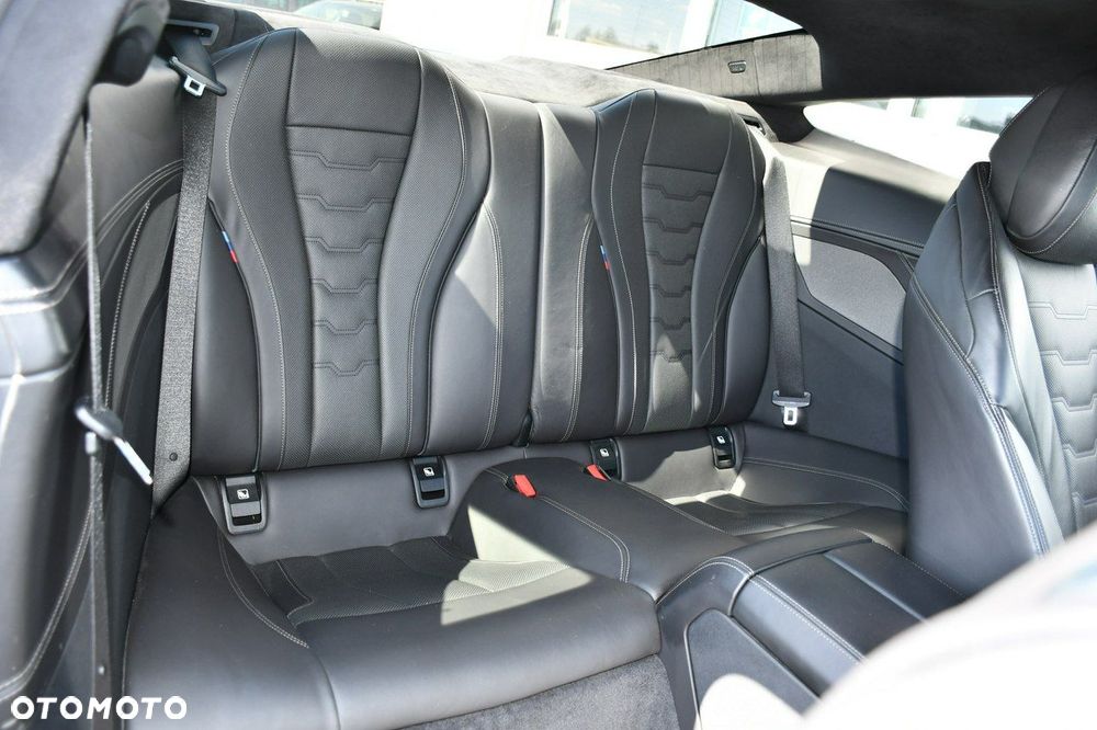 BMW Seria 8 840d xDrive - 34