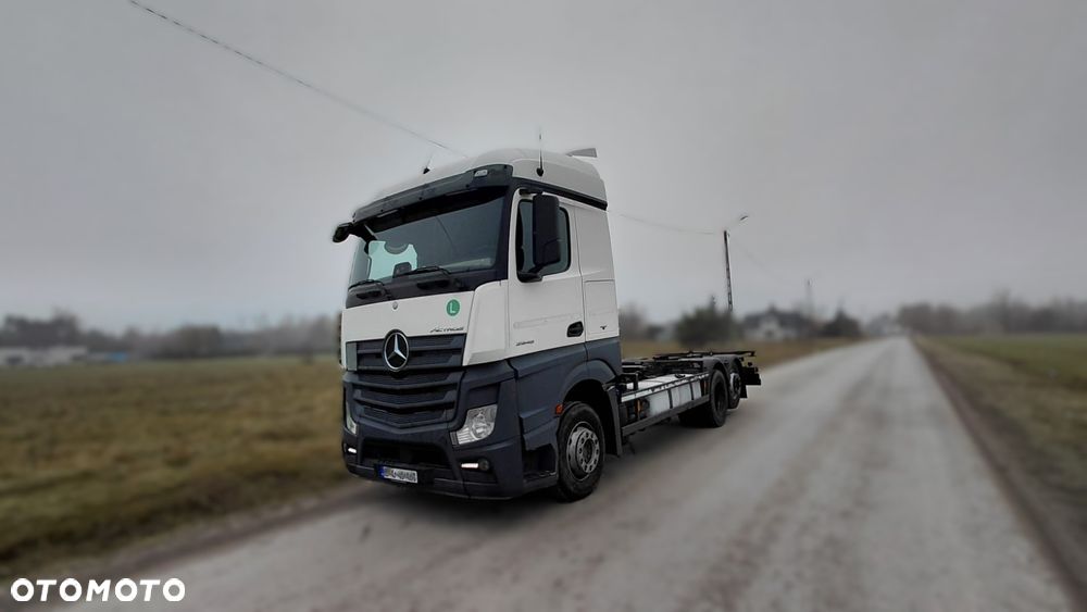 Mercedes-Benz ACTROS 2545 - 9