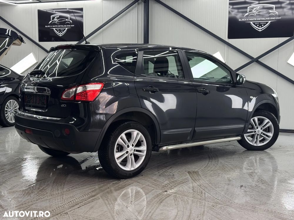 Nissan Qashqai 2.0 DCI 4 x 4 DPF Aut acenta - 13