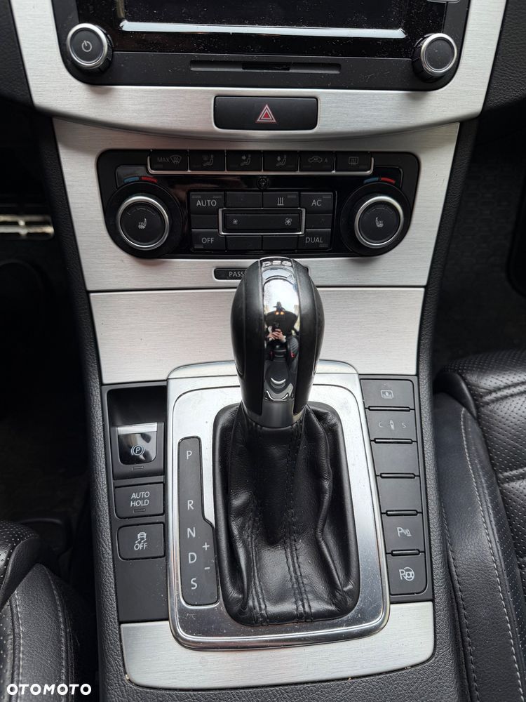 Volkswagen Passat CC - 14