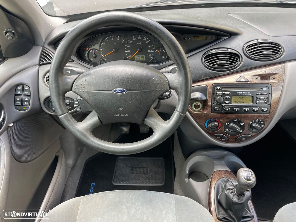 Ford Focus 1.6 Ghia - 9
