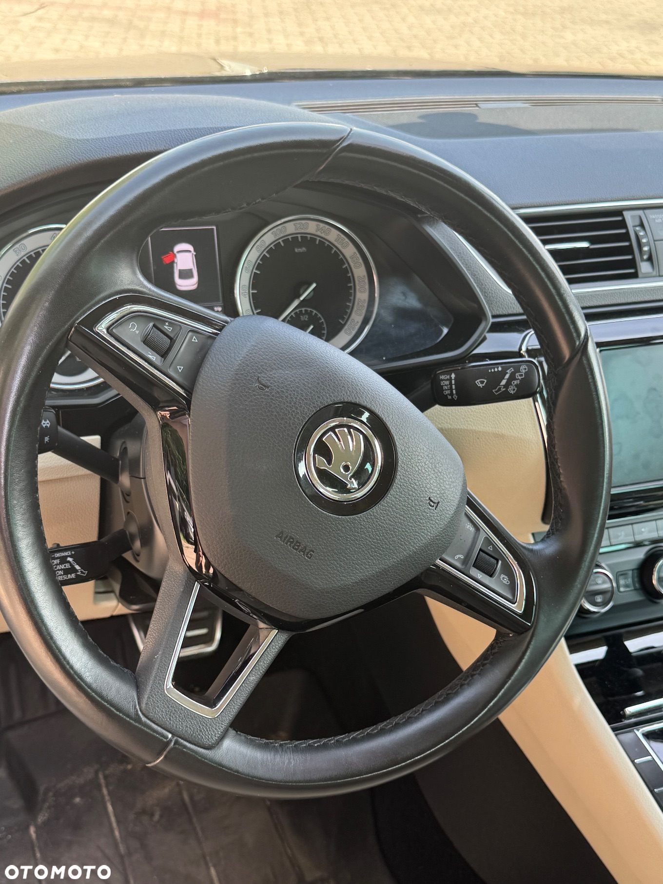 Skoda Superb 1.8 TSI L&K DSG - 11