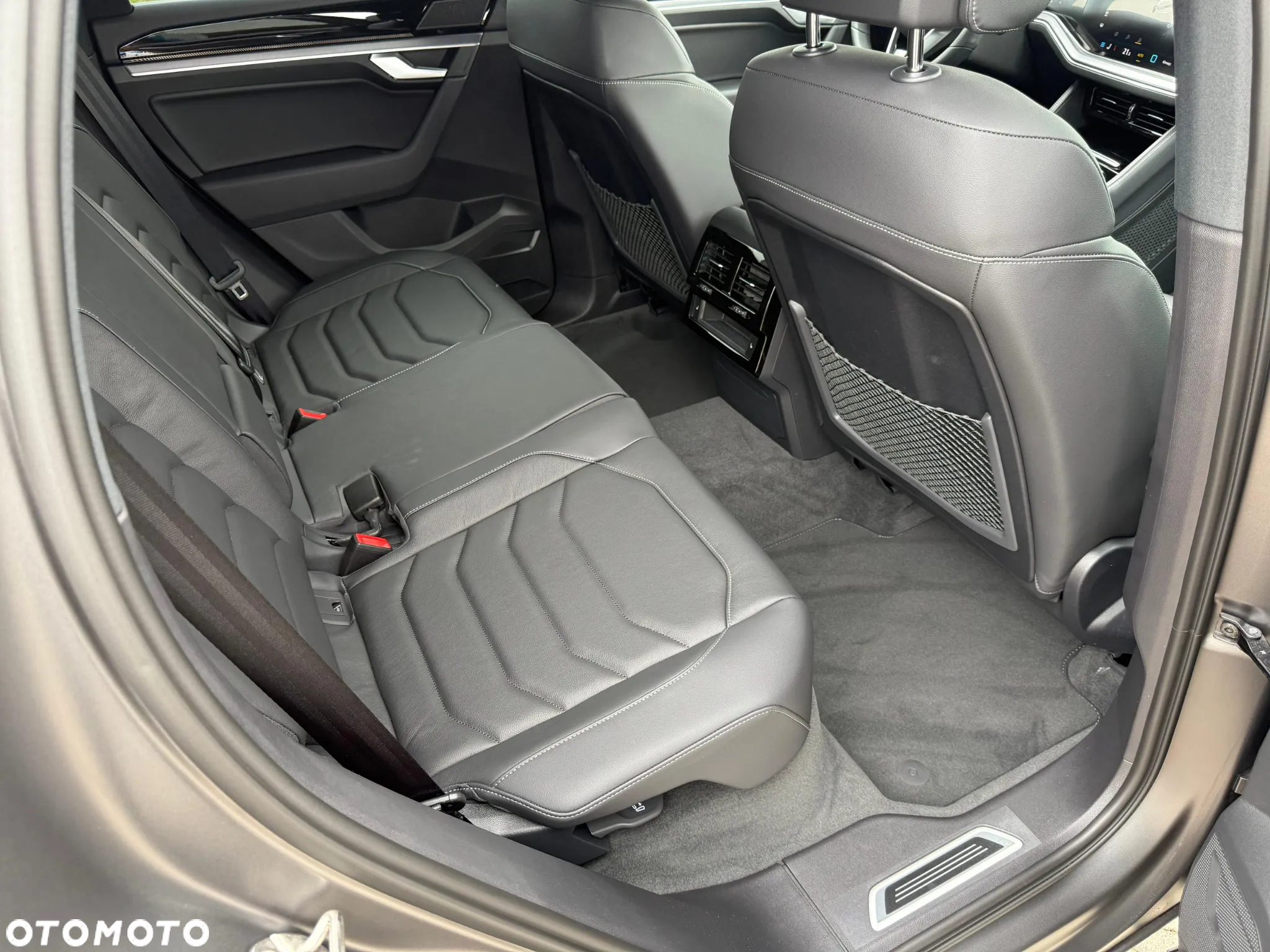 Volkswagen Touareg 3.0 V6 TDI 4Motion R-Line - 15
