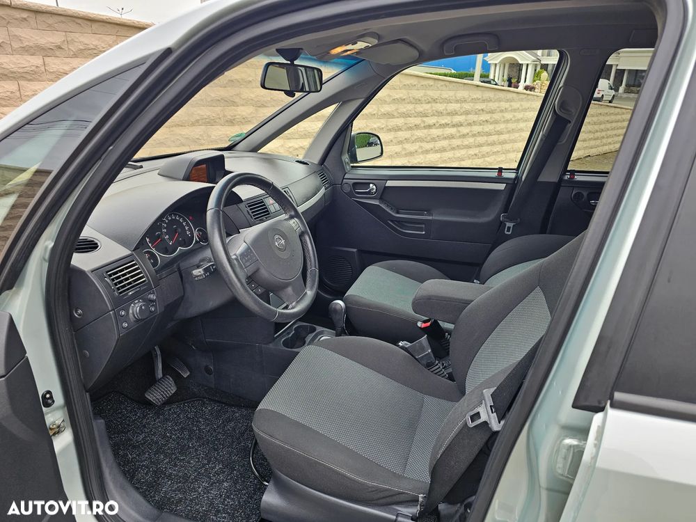 Opel Meriva 1.6i Cosmo Easytronic - 17