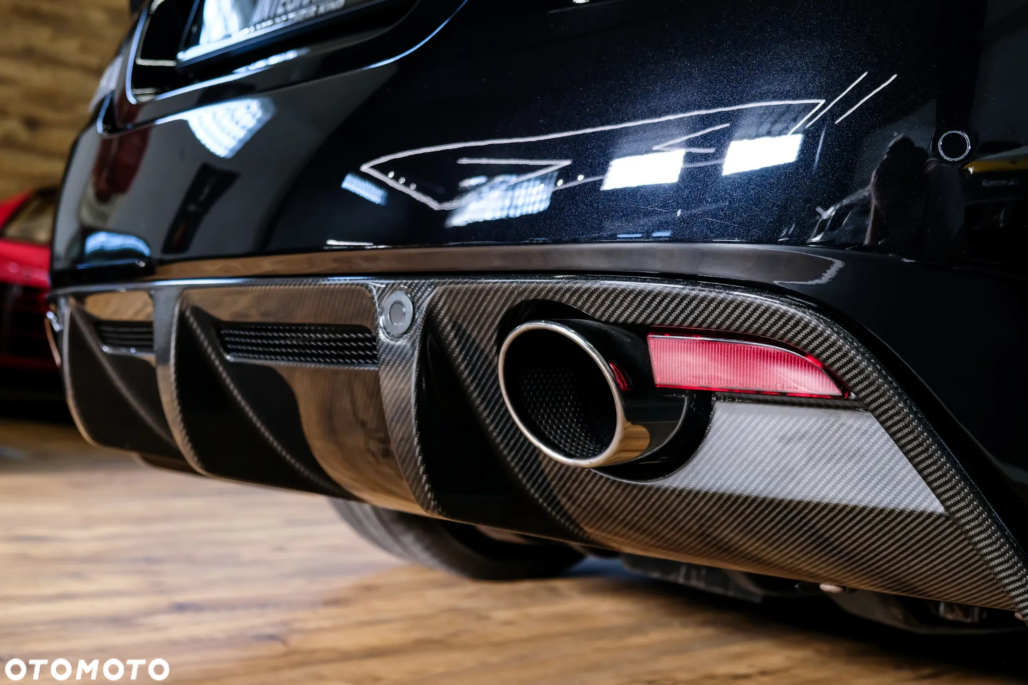 Aston Martin DBS Carbon Edition Touchtronic II - 34