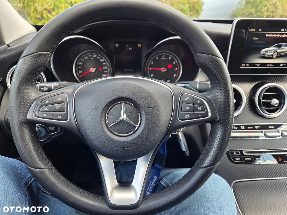 Mercedes-Benz Klasa C 180 9G-TRONIC Edition - 20