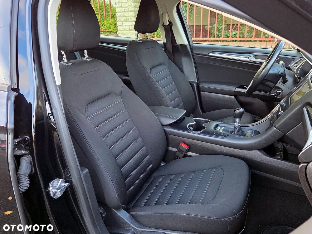 Ford Mondeo 2.0 TDCi STart-Stopp Titanium - 37