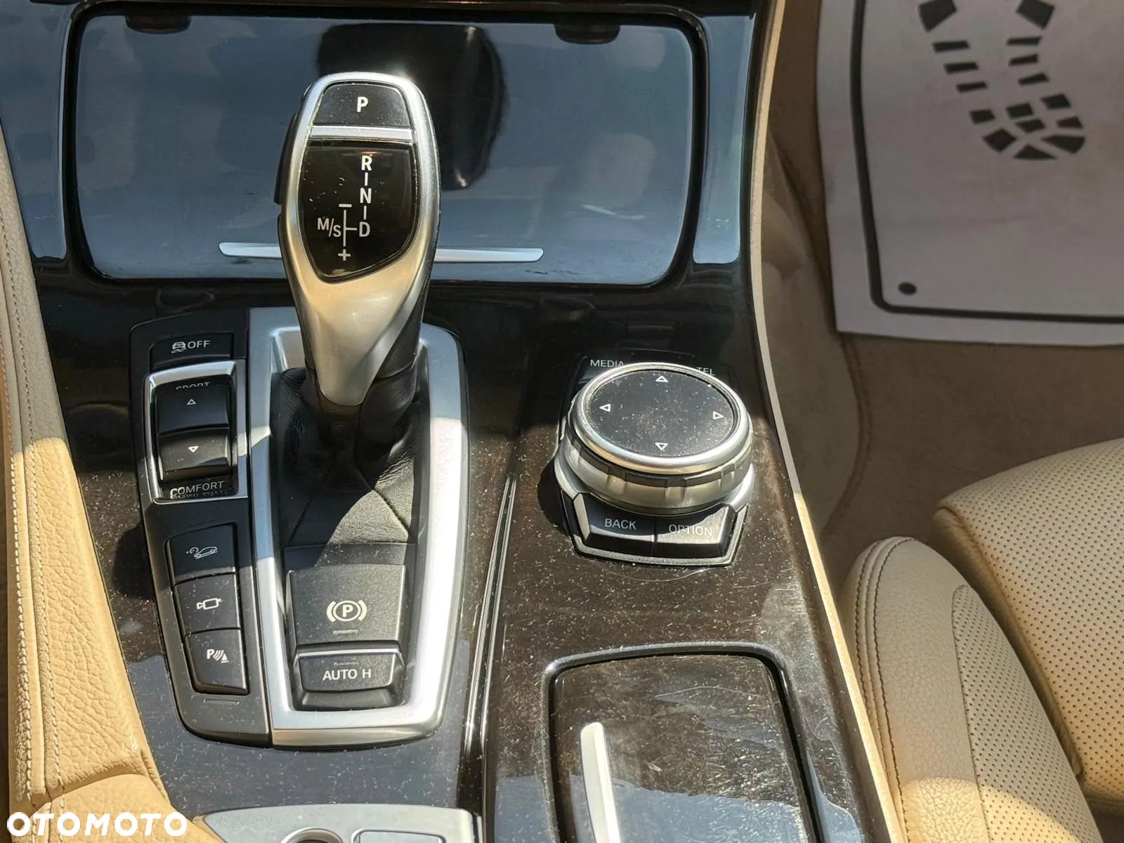 BMW Seria 5 528i xDrive Luxury Line - 10