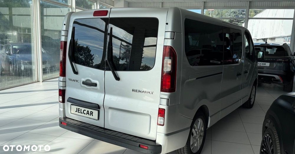 Renault Trafic - 25