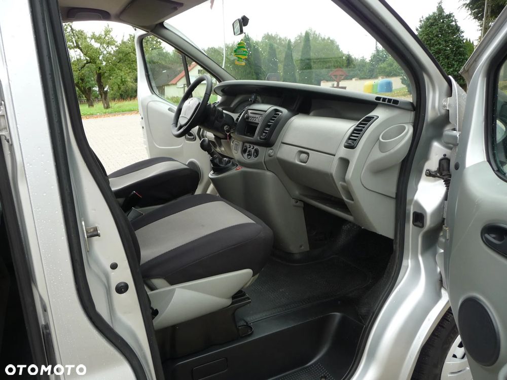 Renault Trafic - 11