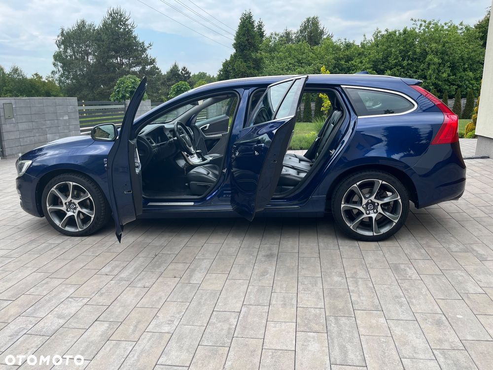 Volvo V60 D3 Drive-E Ocean Race - 32