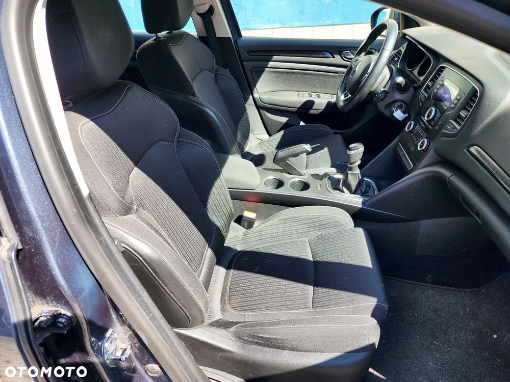 Renault Megane 1.6 SCe Limited - 23