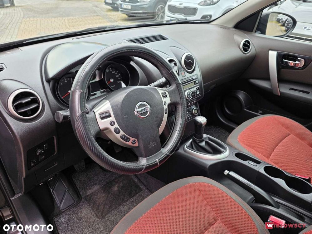 Nissan Qashqai - 16