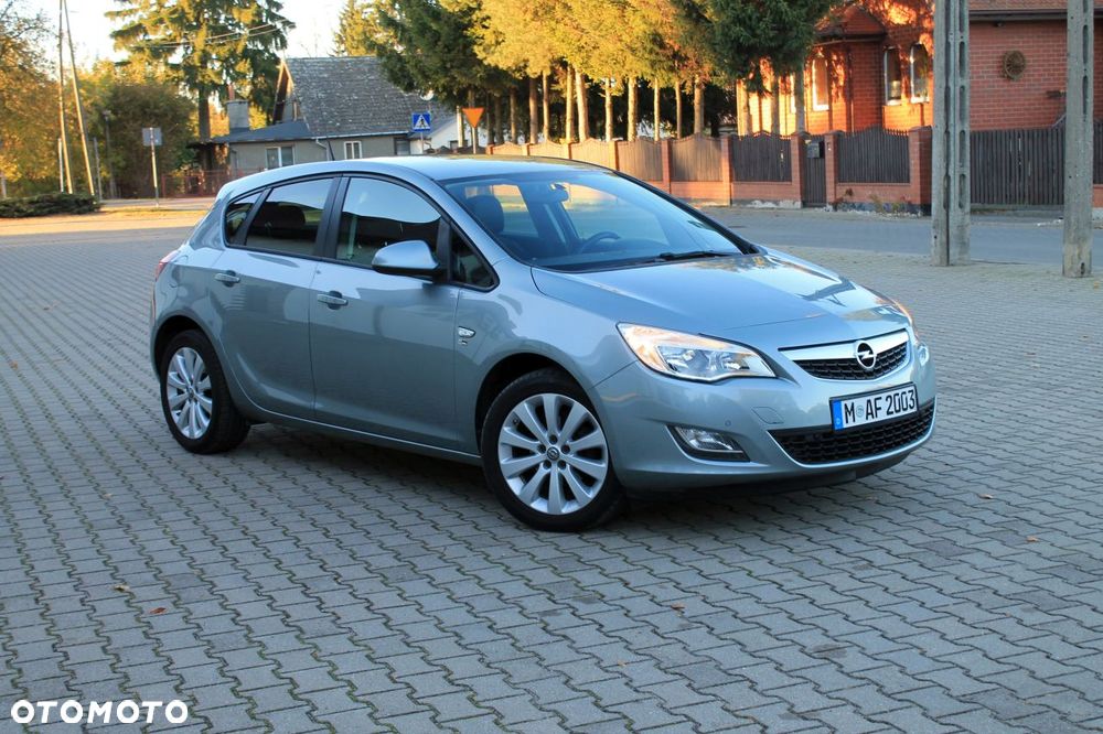 Opel Astra - 11