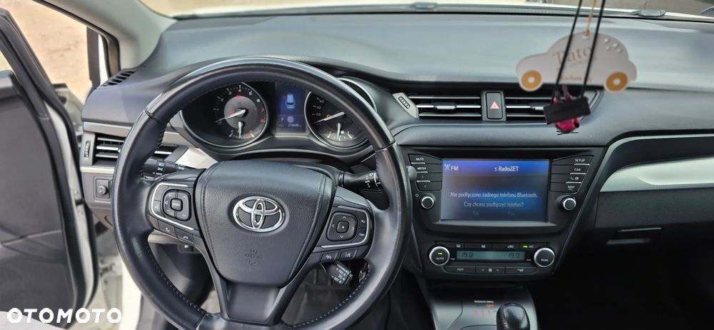 Toyota Avensis 2.0 Premium MS - 32