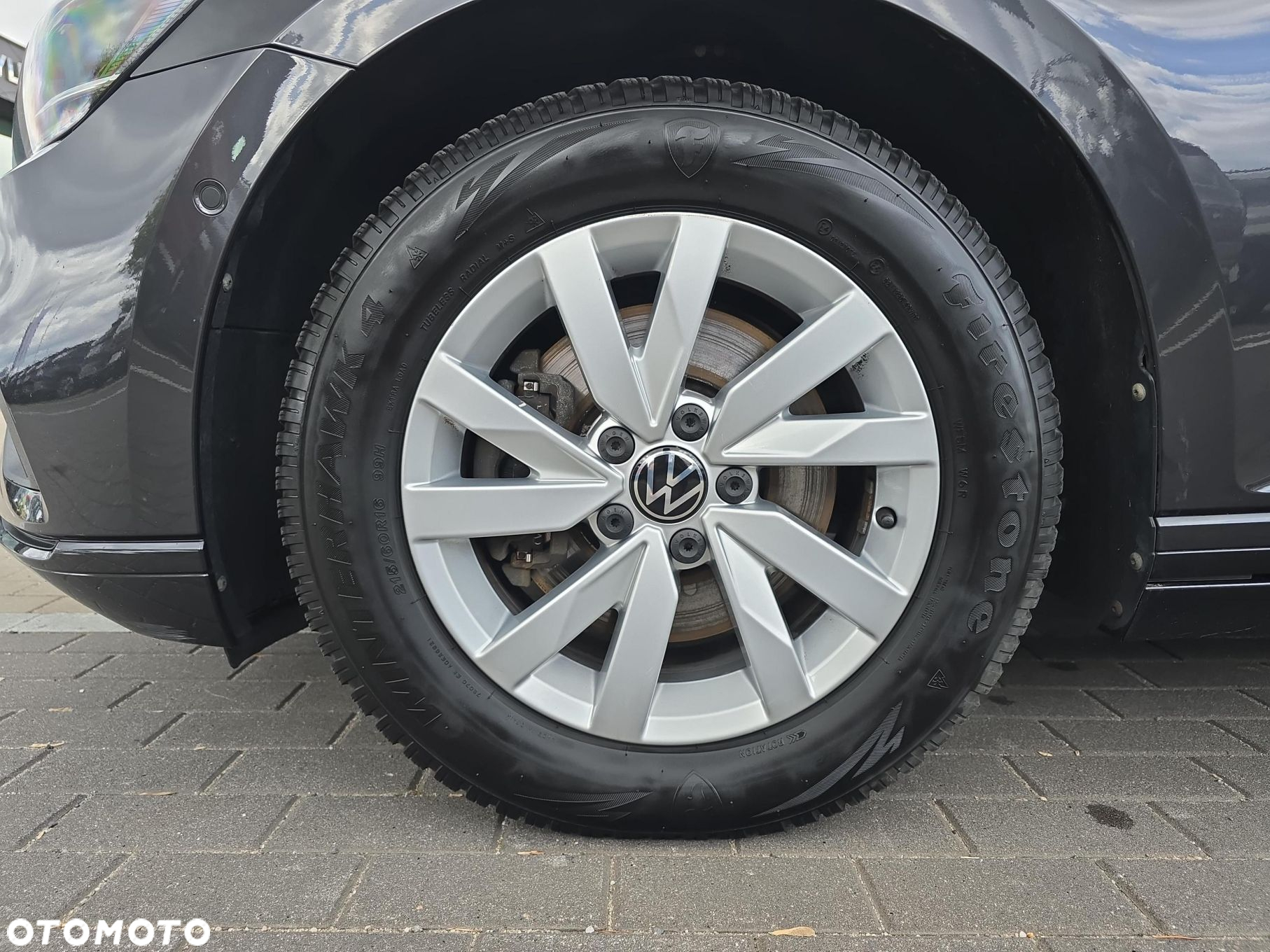 Volkswagen Passat - 9