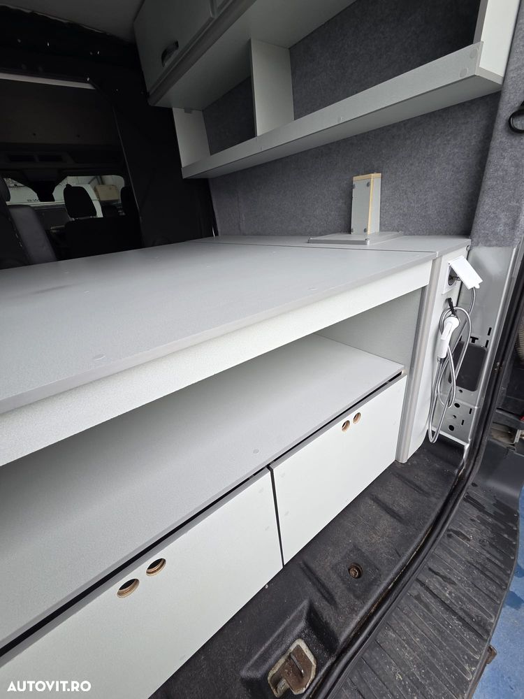 Ford Transit - 9