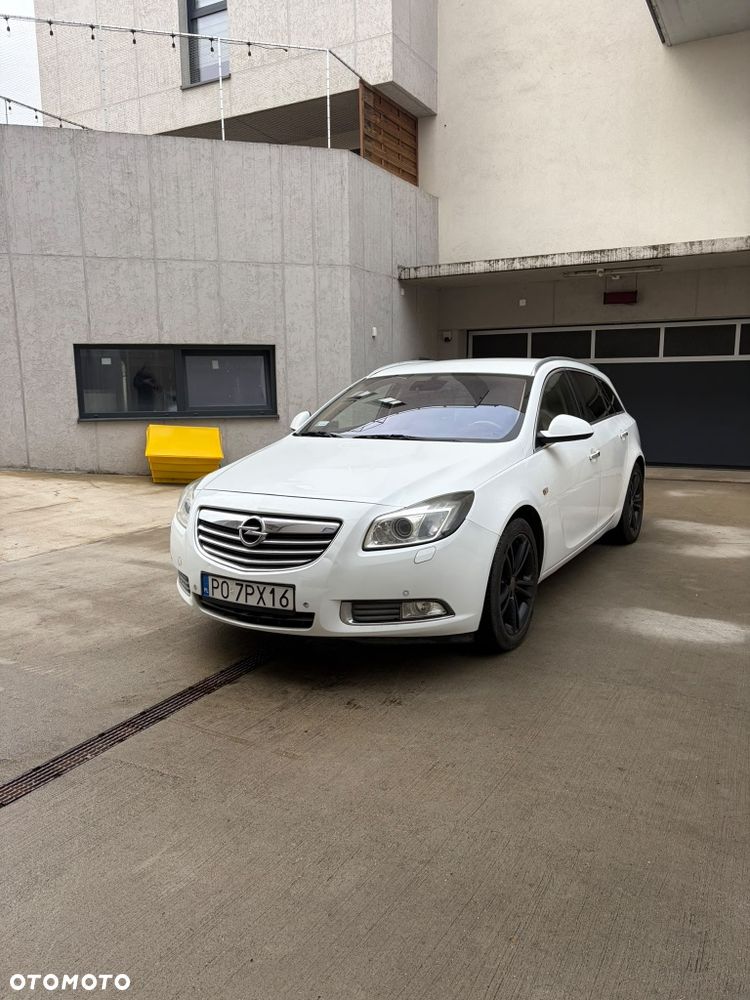 Opel Insignia - 1
