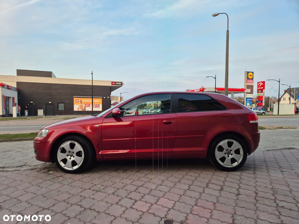 Audi A3 3-drzwiowe 2.0 TDI DPF quattro S line Sportpaket - 2