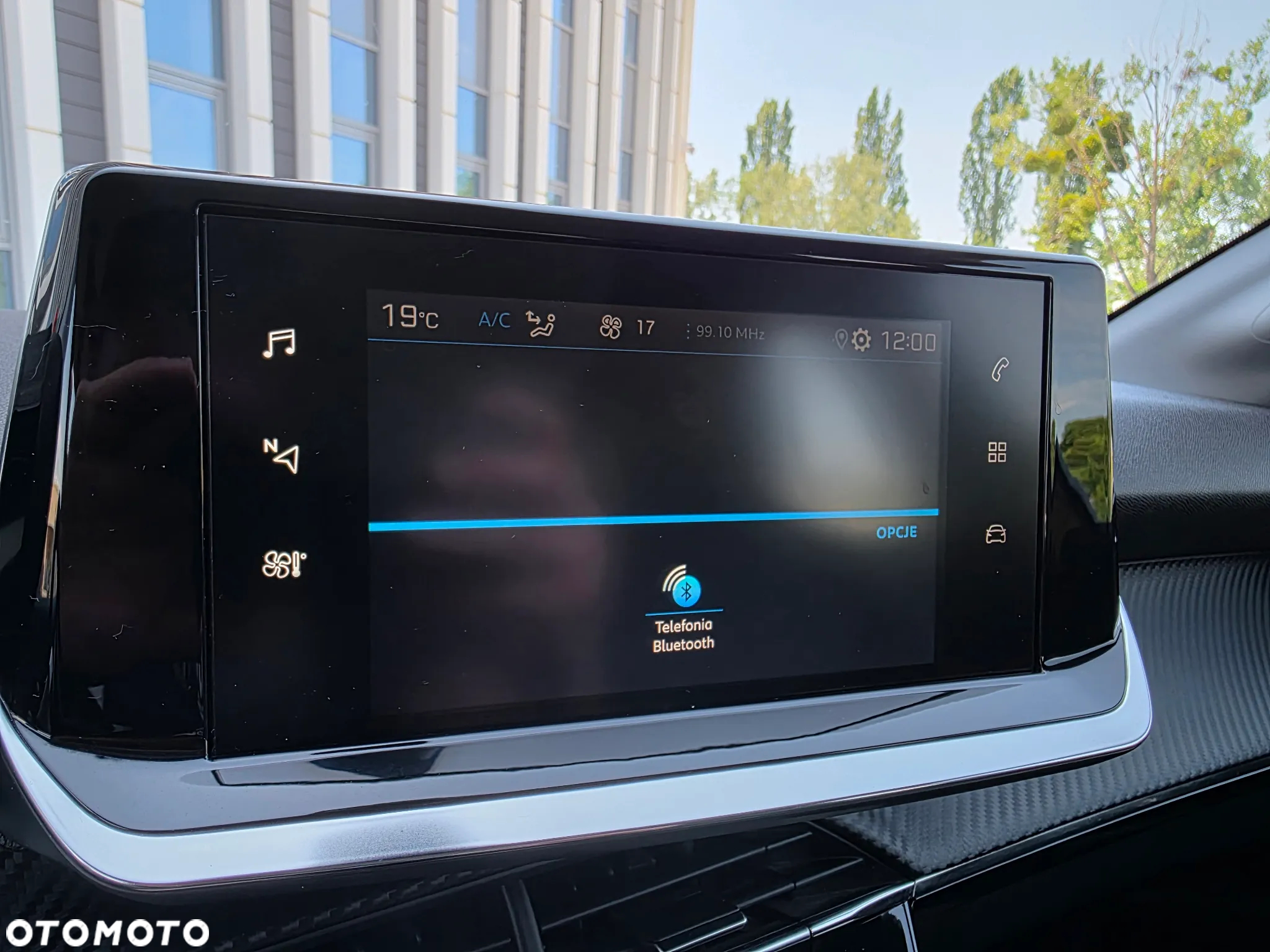 Peugeot 208 Hybrid 110 e-DSC6 Style - 28