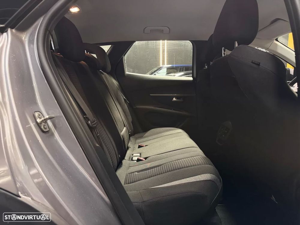 Peugeot 3008 1.5 BlueHDi Active Pack - 26