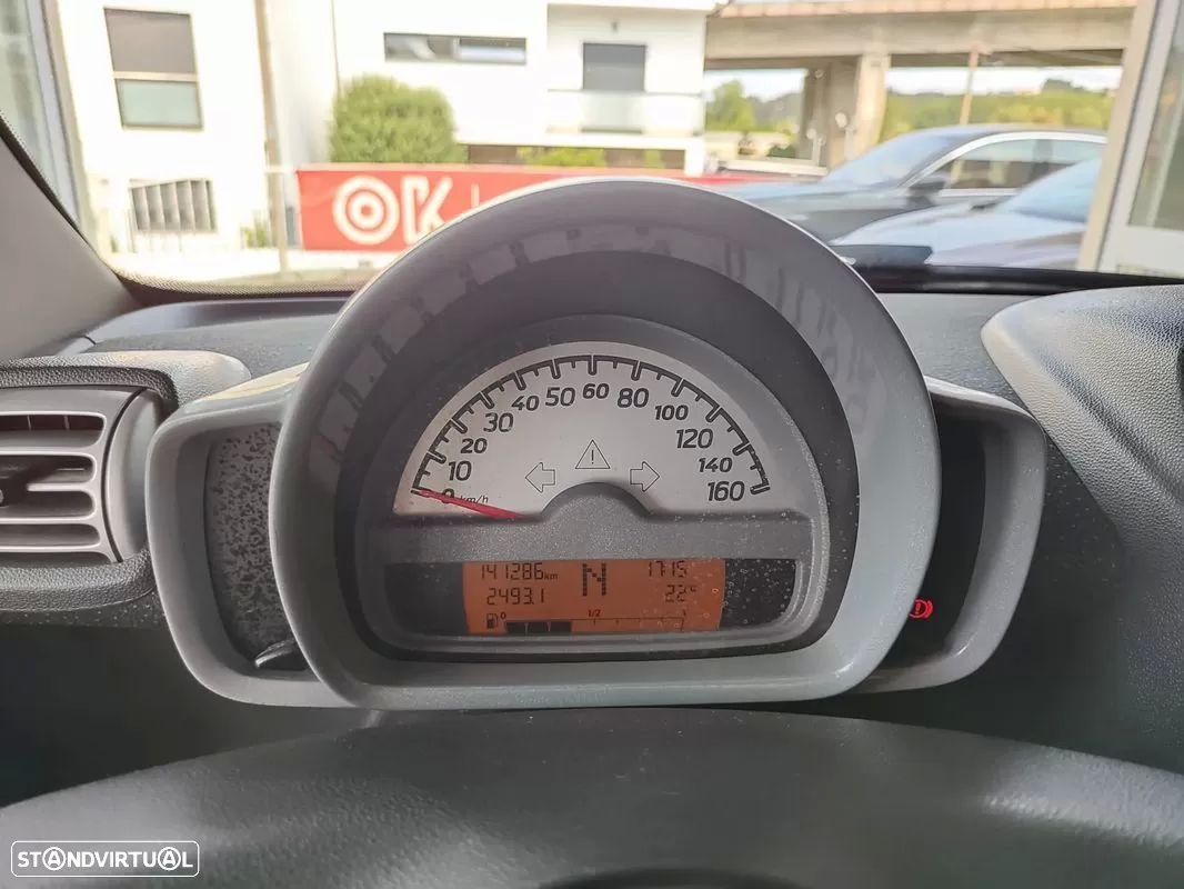 Smart ForTwo Coupé 1.0 mhd Pulse71 - 24
