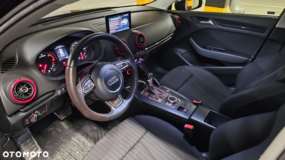 Audi A3 Sportback 2.0 TDI Ambiente S tronic - 16