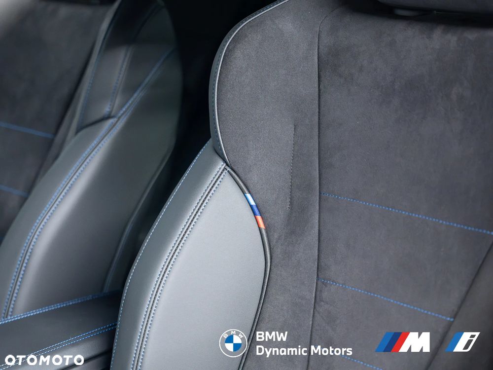 BMW iX2 eDrive20 - 26