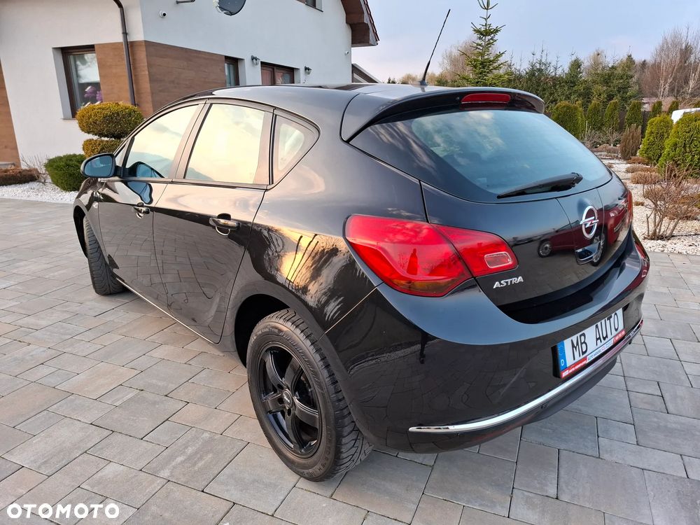 Opel Astra 1.4 Sport - 14