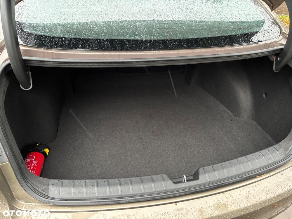 Hyundai i40 1.6 GDI Classic - 24