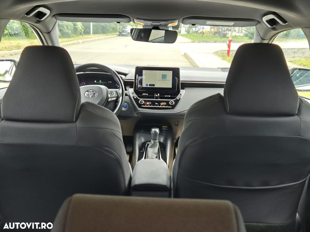 Toyota Corolla - 13